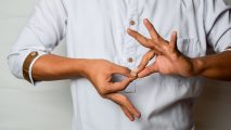 sign language during pandemic