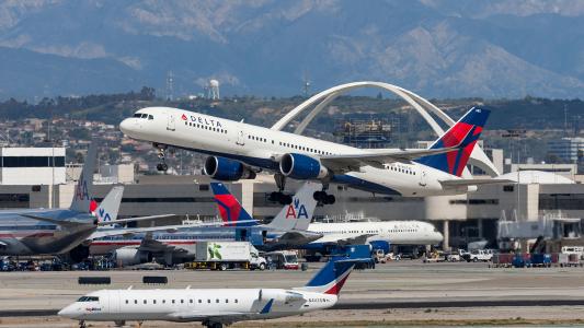 A Delta plane takes off at LAX