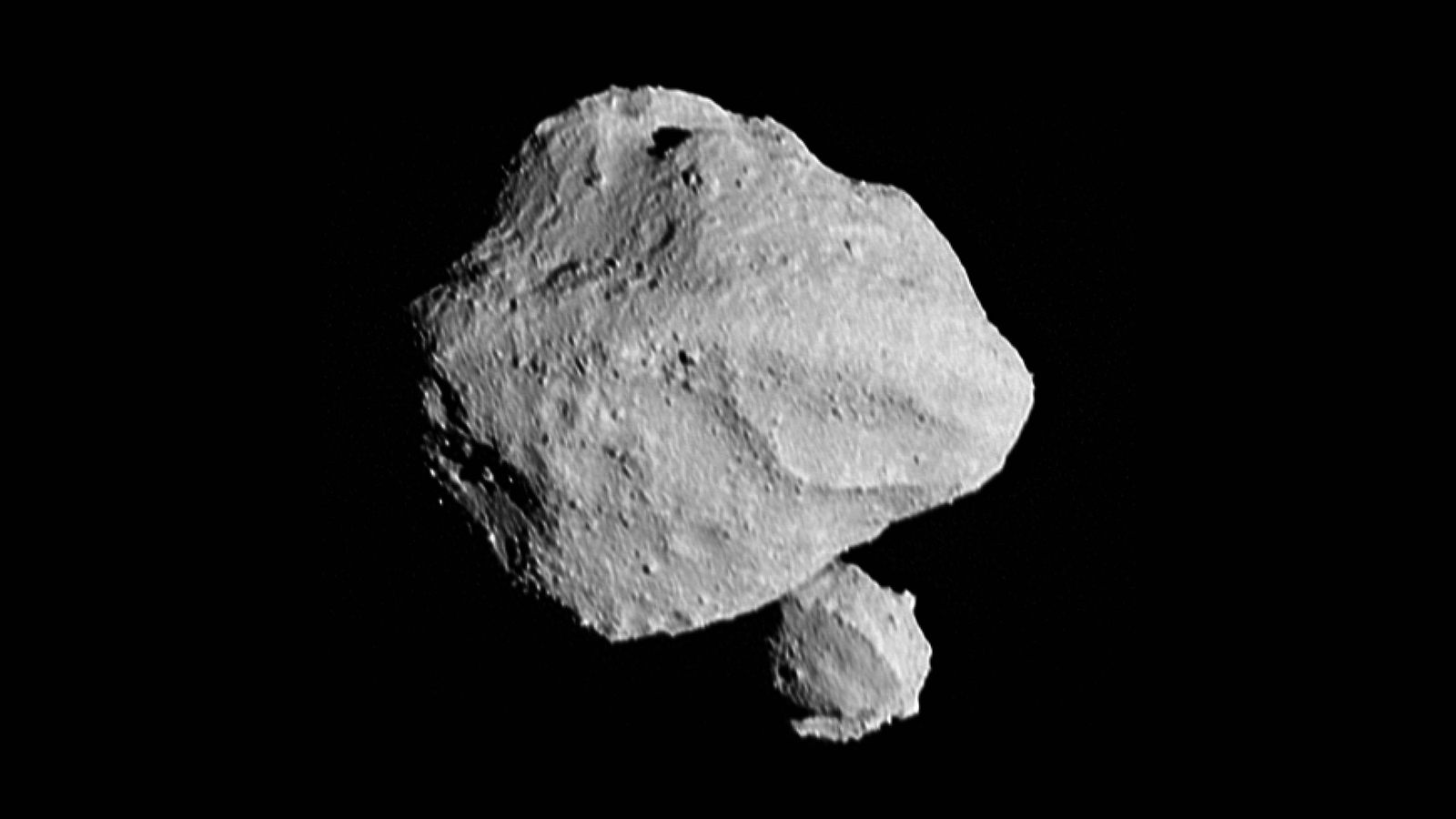 An image of the Dinkinesh asteroid and its companion