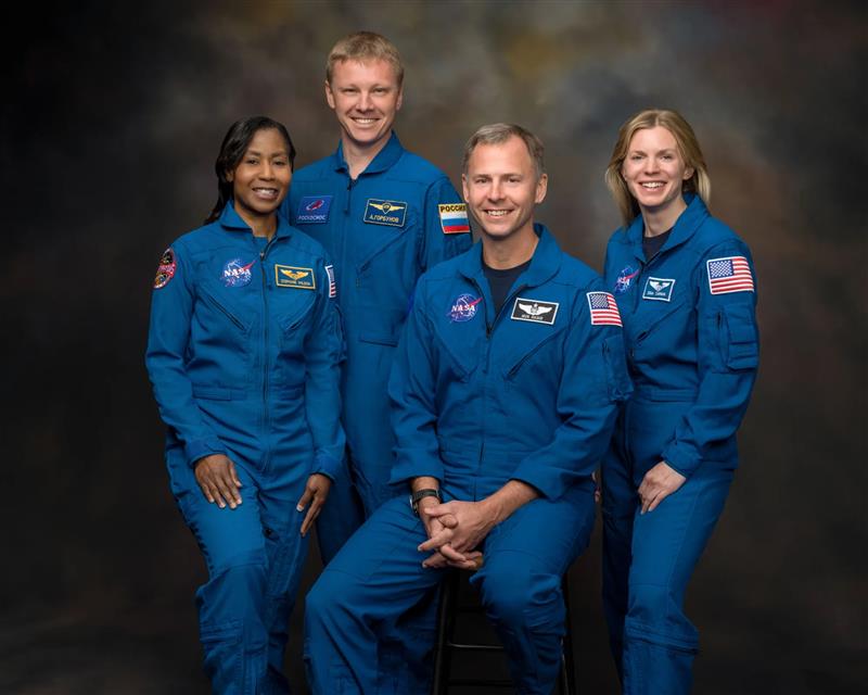A group of astronauts posing for a photo.