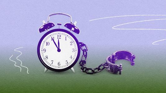 A break-routine alarm clock with a chain.